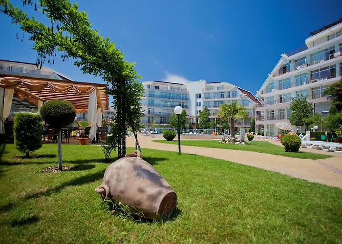 Sun Village Complex Aparthotel Sluneční pobřeží