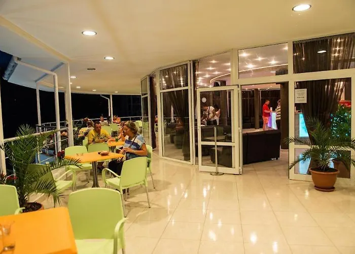 Sun Village Complex Aparthotel